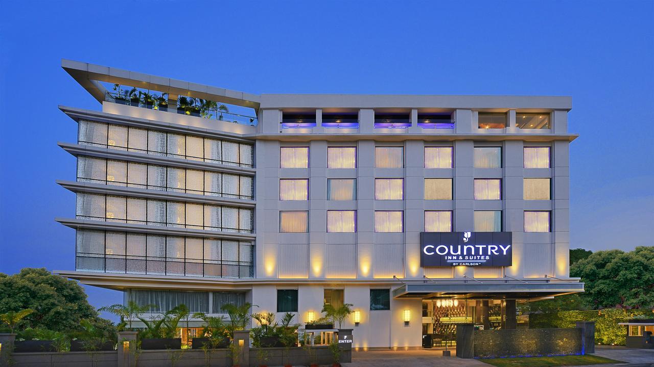 Country Inns & Suites By Radisson Manipal Eksteriør billede